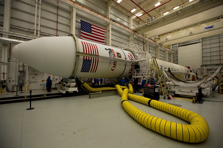 This image has an empty alt attribute; its file name is Before-launch2.jpg